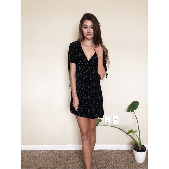 PacSun Dresses & Skirts - Wrap dress